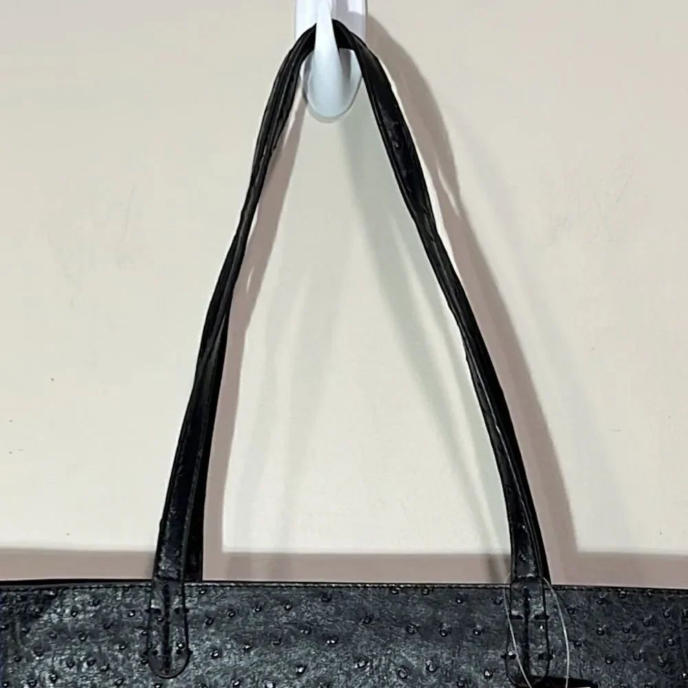 Large Black Textured Purse. Brand New! 👜 🔥 👀 - Picture 3 of 9